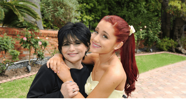 Ariana grande mother