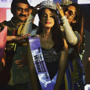 Ayesha Khan Crowned Miss Teen Naviwood 2019