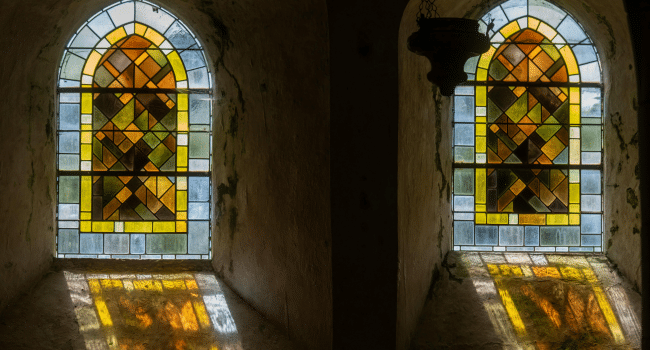 Beauty of Stained Glass Décor