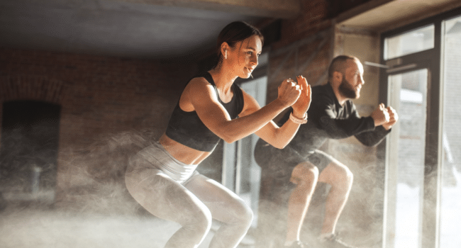 CrossFit Health Benefits vs Traditional Gym Training