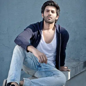 Kartik Aaryan Photo