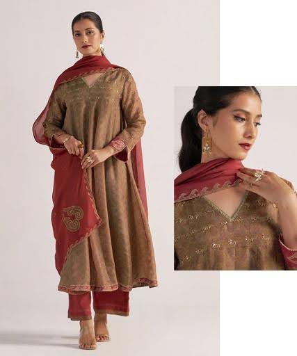 Lark Beige tissue print kurta set with dupatta