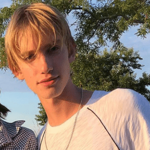 Levon Roan Thurman Hawke
