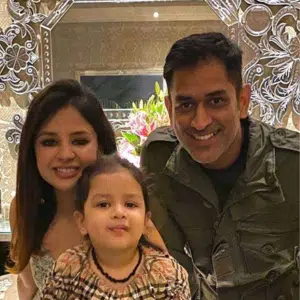 MS Dhoni Family Photo