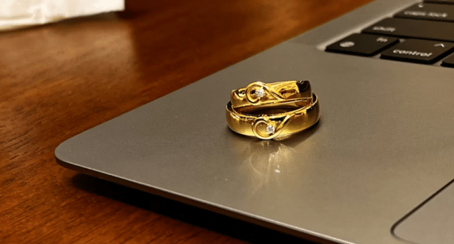 Online Shopping Has Transformed the Way Couples Choose Engagement Rings