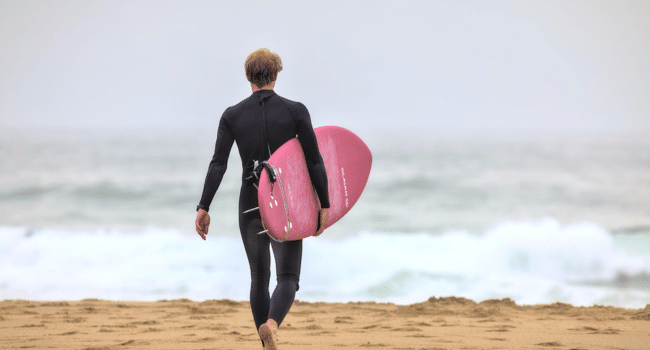 Safety Tips Every Beginner Should Know Before Surfing