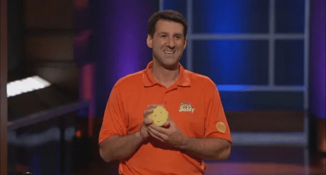 Scrub daddy damp duster
