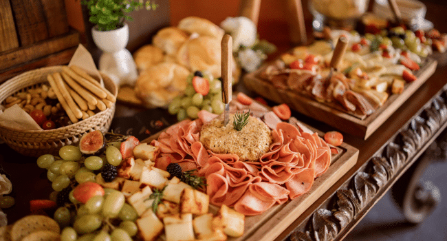 Smart Way to Feed Crowds Without a Caterer