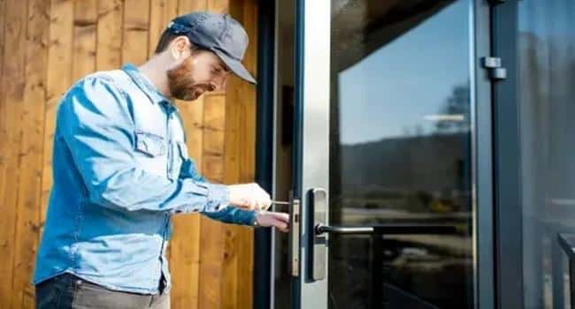 locksmith near me
